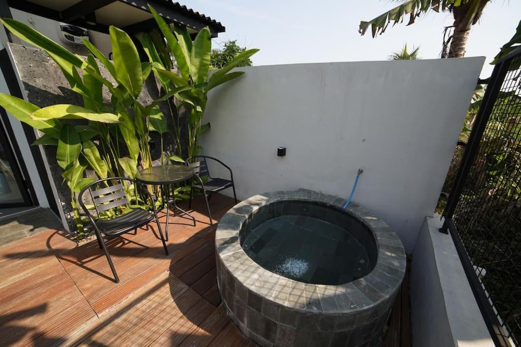 Ubu Coconut 102 - In Villa